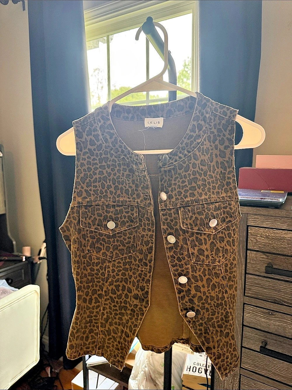 LE LIS Leopard Print Vest Size XS Like New